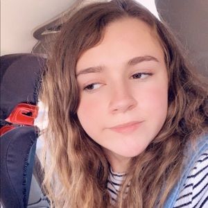 Meet your Posher, Caitlyn